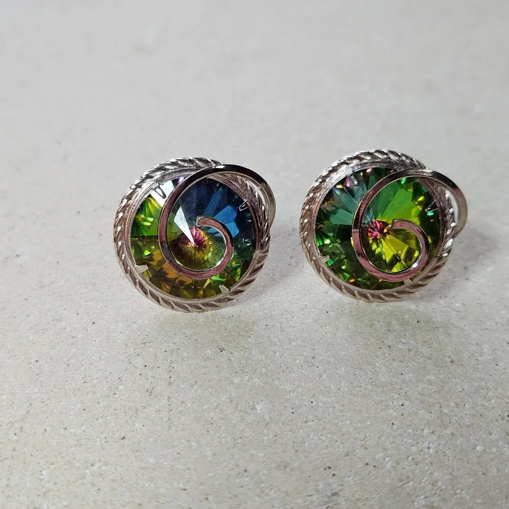 Iridescent Green Watermelon Rivoli Glass Spiral‎ Silver Tone Cufflinks